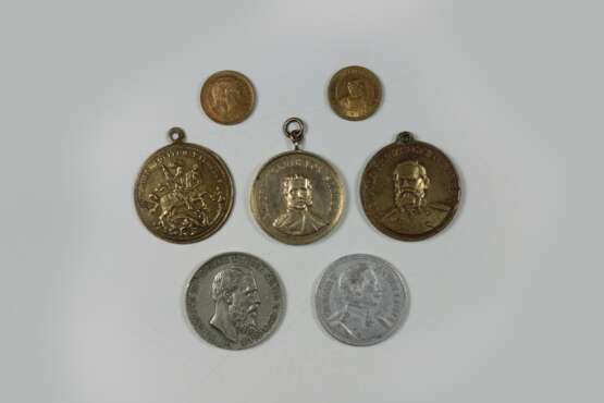 Konvolut, 7 Münzen deutscher Kaiser - фото 1