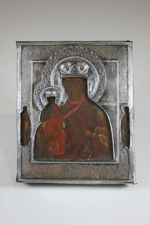 Gottesmutter von Byzanz (Wizantijskaja), Ikone im Silberoklad. Russland - Foto 1