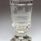 Andenkenglas Giebichenstein, Trinkglas Weißglas mit Ätzdekor und Gravur - Foto 1