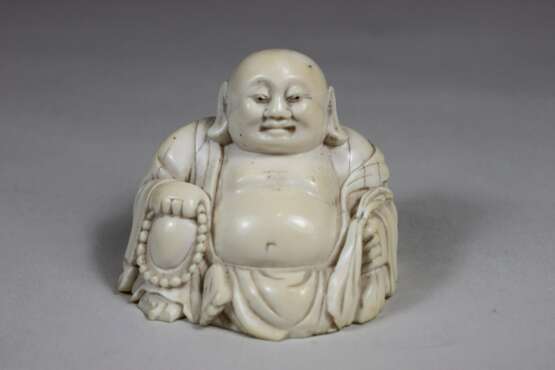 sitzender Buddha, China 19. Jahrhundert - photo 2