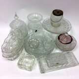 Sehr umfangreichen Konvolut Kristall und Glas: Vasen, Platten, Dosen, Schüsseln, Ascher, Schiffchen, ges. 28 Teile. - фото 1