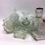 Sehr umfangreichen Konvolut Kristall und Glas: Vasen, Platten, Dosen, Schüsseln, Ascher, Schiffchen, ges. 28 Teile. - Foto 2