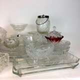 Sehr umfangreichen Konvolut Kristall und Glas: Vasen, Platten, Dosen, Schüsseln, Ascher, Schiffchen, ges. 28 Teile. - photo 5