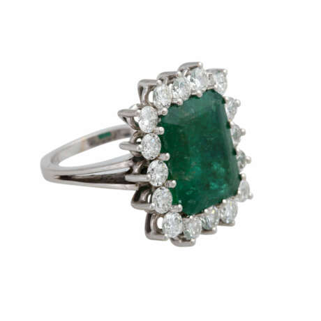 Ring mit Smaragd ca. 4,5 ct und Brillanten - Foto 2