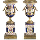Paar Vasen im Klassizistischen Stil - Foto 1