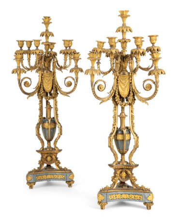 Paar opulente Girandolen im Louis XVI-Stil - photo 2