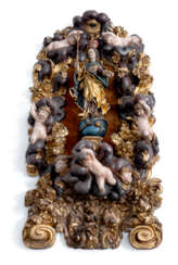 Grosses Altarrelief mit Madonnenfigur