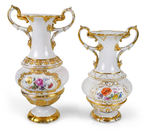 2 Vasen, Meissen, 19. Jahrhundert - photo 1