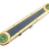 Necessaire/Taschenmesser: museales Necessaire aus Gold und Emaille, vermutlich Paris um 1777/1778 - фото 5