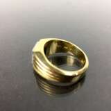 Ausgefallener Brillant-Solitär-Ring: 0,8 Karat, Gelb-Gold / Weiß-Gold 750, sehr massiv, sehr gut. - photo 5