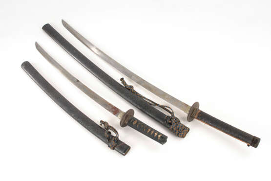 2 Samurai-Schwerter -Katana und Wakizashi - photo 1