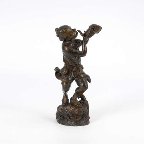 Muschelhornbläser - Bronzeskulptur - Foto 1