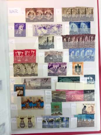 Sortierte Briefmarkensammlung AFRIKA, SÜDAMERIKA, RUSSLAND, NAHER OSTEN, ASIEN: China, Japan, Indien, Pakistan, Burma,.. - фото 9