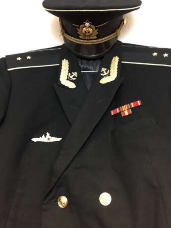 Uniformjacke und Schirmmütze der Sowjetischen Flotte, 1971-1990, Mitschman / Midshipman / Fähnrich, sehr gute Erhaltung. - фото 1