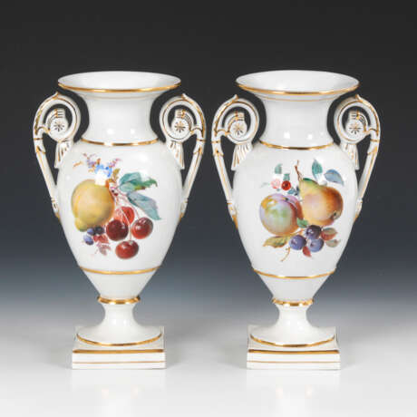 Paar Vasen mit Fruchtmalerei, MEISSEN - photo 2