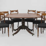 Englische Sitzgruppe mit Tisch und 6 Stühlen - photo 1