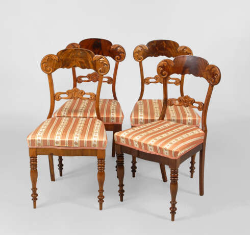 4 Stühle im Biedermeier-Stil - photo 1
