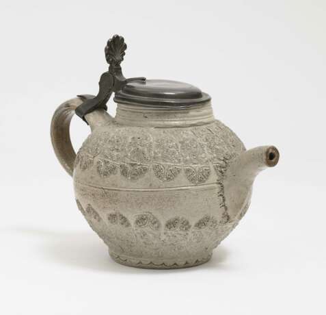 Teekanne, Westerwald, 18. Jahrhundert - photo 1