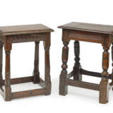 Zwei Centre Tables, England, 17. Jahrhundert u. später - Foto 1