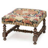 Tabouret, 18. Century and later - photo 1