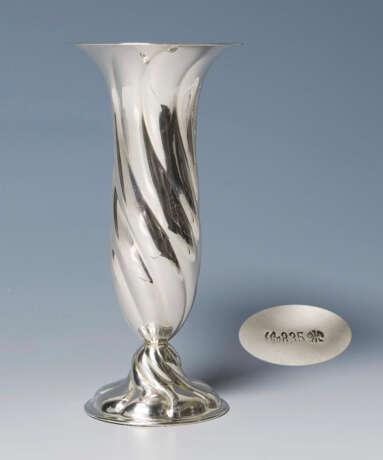 Blütenkelch-Vase - Foto 1