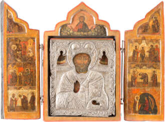 GROSSES TRIPTYCHON MIT DEM HEILIGEN NIKOLAUS VON MYRA MIT OKLAD UND SZENEN SEINES LEBENS