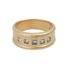 Ring mit 5 Diamanten im Prinzessschliff, zusammen ca. 0,5 ct. (punz.),