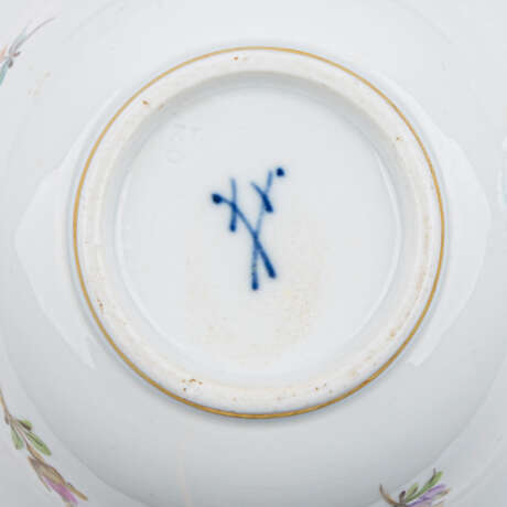 MEISSEN coffee service for 11-12 persons 'floral cluster', 1860-1924, and later. - photo 5