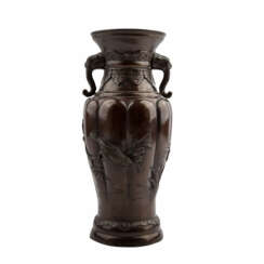 Vase aus Bronze. JAPAN, Meiji-Periode (1868-1912)