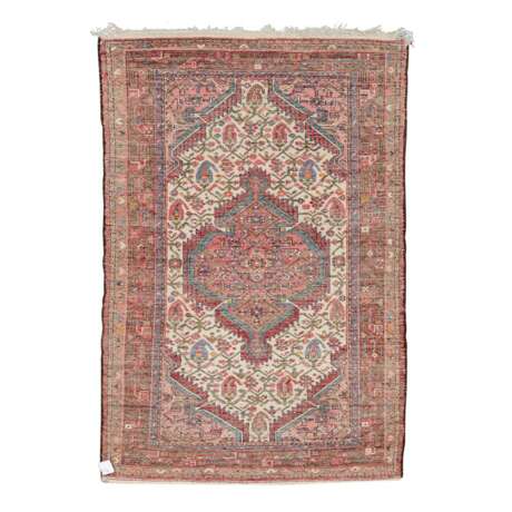 Orientteppich. HAMEDAN/IRAN, 20. Jahrhundert, 155x93 cm. - Foto 2