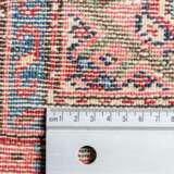 Orientteppich. HAMEDAN/IRAN, 20. Jahrhundert, 155x93 cm. - photo 4