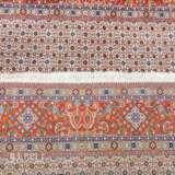 Orientteppich. MUD/PERSIEN, 20. Jahrhundert, 263x248 cm. - photo 3