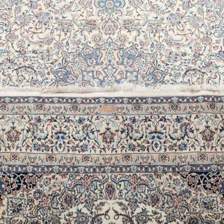Orientteppich. NAIN/IRAN, 20. Jahrhundert, 300x200 cm. - Foto 3