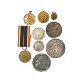 Interessantes Lot mit diversen Medaillen, - Foto 1