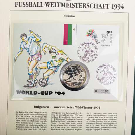 Nostalgie! Fußball WM 1994 - Diverse Wimpel und Album mit der offiziellen Briefmarkensammlung - Foto 3