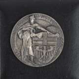 Historische und moderne Medaille im dazugehörigen - фото 6