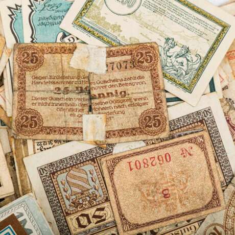 Vielseitiges Konvolut Banknoten, Deutschland, Österreich -Ungarn, Sowjetunion, 20. Jahrhundert. - - photo 3
