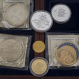 Lot aus diversen Münzen und Medaillen, - Foto 2