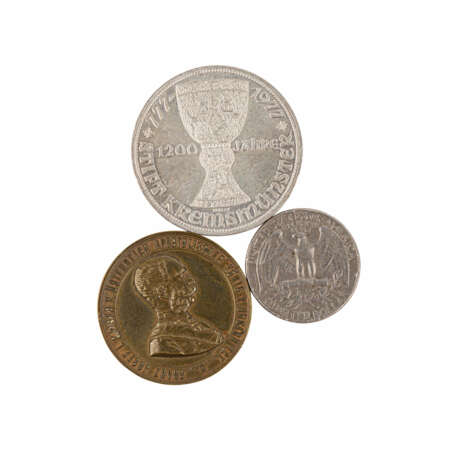 Konvolut - Medaillen und Münzen, unter anderem Medaille Russland - photo 6