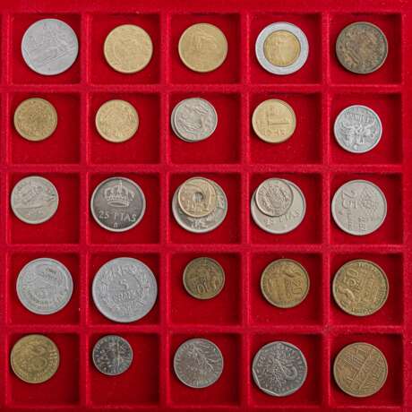 Nachlass - Sammlung von Weltmünzen in einem - фото 4