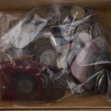 Koffer mit Münzen und Medaillen, mit viel SILBER - - фото 2