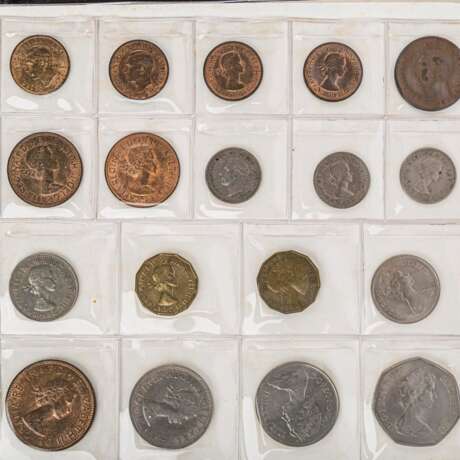 Großes Konvolut Münzen und Medaillen, mit SILBER - - photo 3