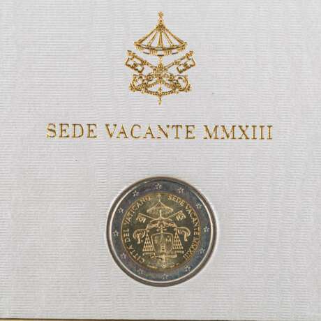 Vatikan - Konvolut 20 x 2 Euro Gedenkmünzen und 4 x Euro Kursmünzenatz, - photo 2