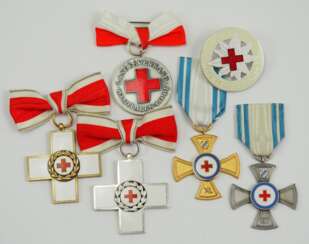 Rotes Kreuz: Sammlung von 6 Auszeichnungen.