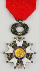 Frankreich: Orden der Ehrenlegion, 10. Modell (seit 1951), Ritterkreuz.