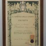 Italien: Erinnerungsmedaille an den Krieg 1915-1918, mit Urkunde für einen Leutnant. - фото 1