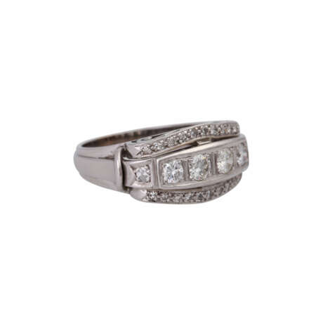 Ring mit Brillanten und Diamanten, zusammen ca. 0,75 ct, - photo 2