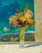 Blumenstrauß auf einer Fensterbank mit Blick in die Berge