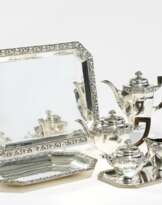 Kaffee- und Teeservice mit Früchterelief