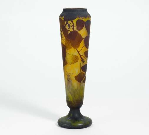 Daum Frères. Keulenförmige Vase mit Haselzweigen - photo 1